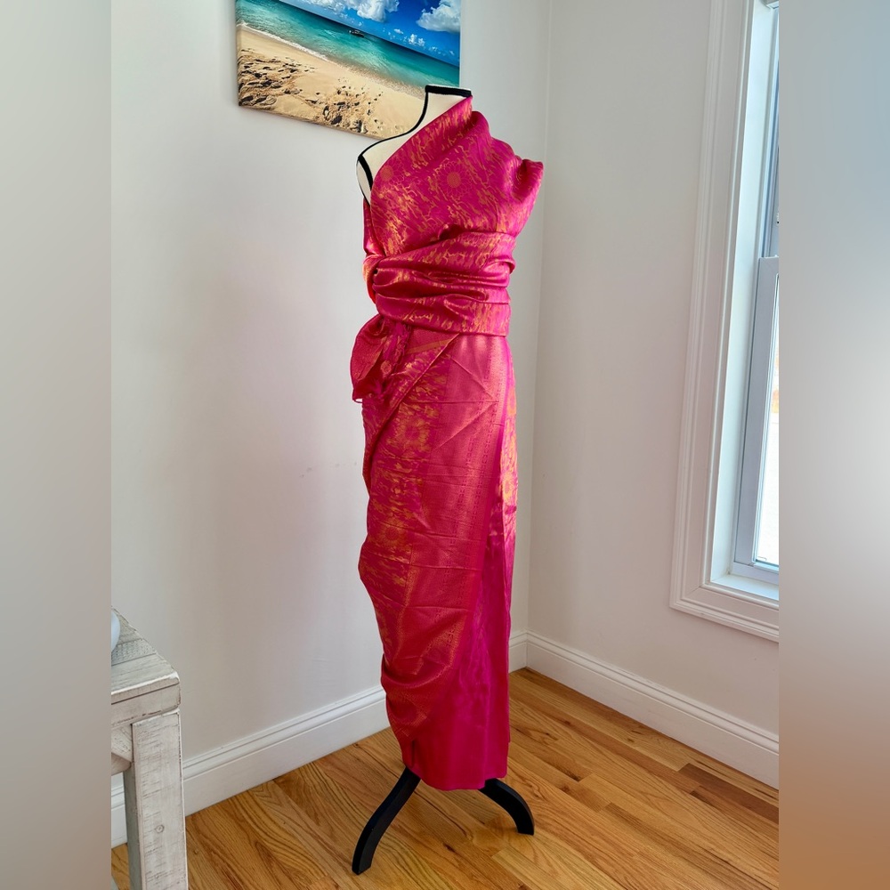 Custom Stitched Silk Sari & Choli. Fuchsia w/ Gold Zari Adjustable Waist